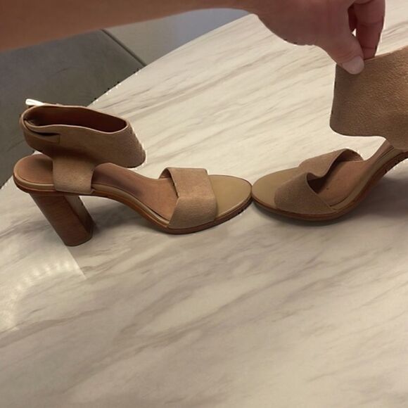 Joie Block Heel Nude size 37.5 - Picture 4 of 5